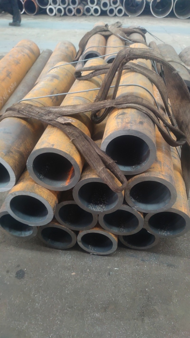 盐津盐津盐津15CrMoG无缝钢管切割